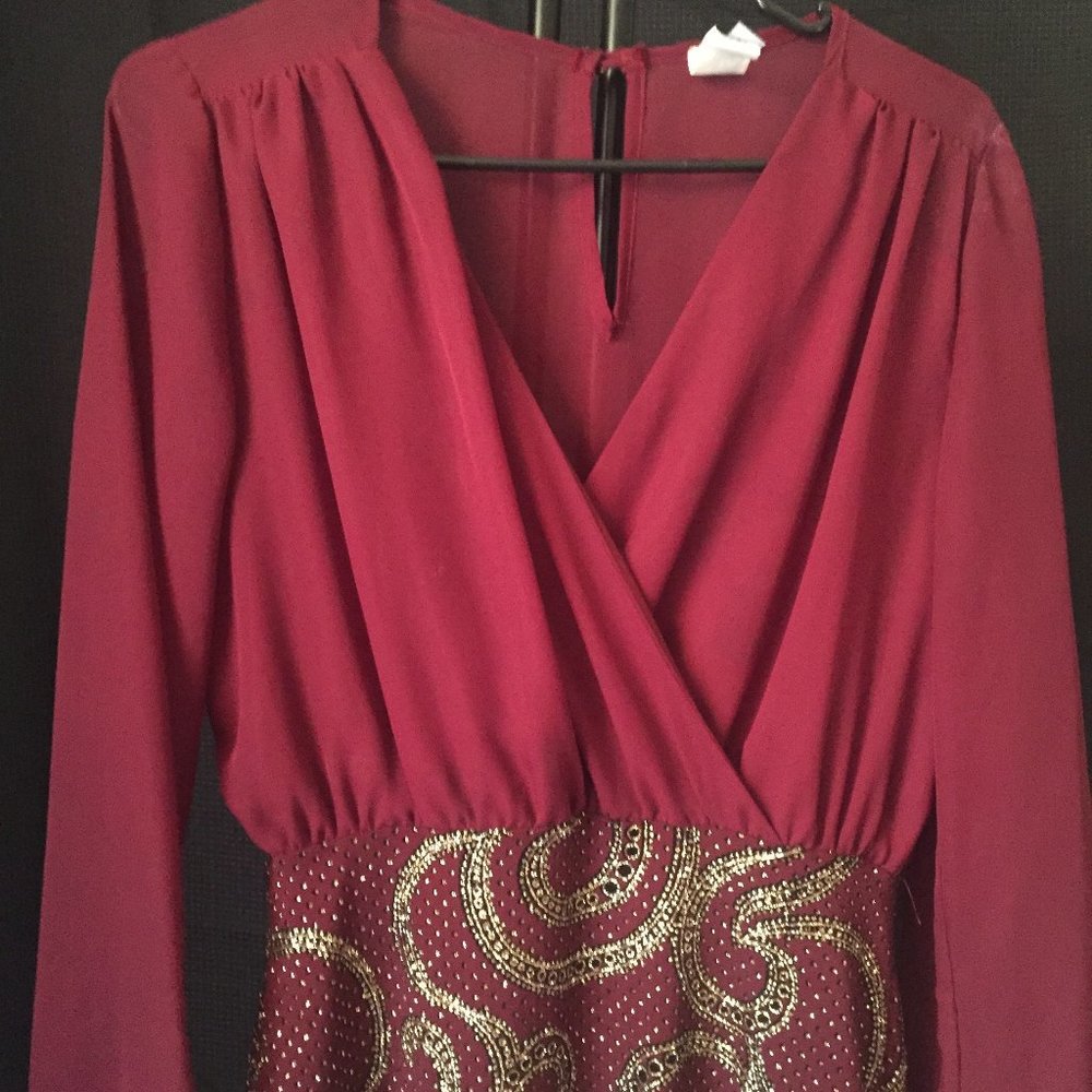 Wine Colored Dress w/ Gold Patterns